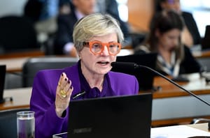 Senadora descarta possibilidade de se manter no PSD e deve voltar ao PP