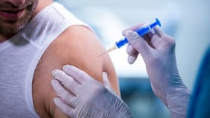 Unimed Cuiabá reforça a importância da vacinação para prevenir doenças graves