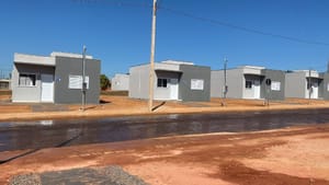 Estado e Governo Federal  entregam 213 casas populares nesta segunda-feira