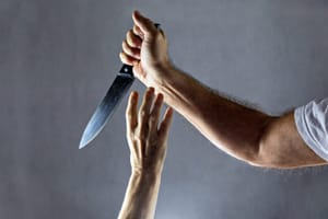 Homem é morto a facadas após discussão em bar de Novo Santo Antônio