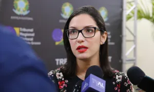“A ideia é construir uma chapa de consenso", diz Janaina sobre novo diretório estadual do MDB
