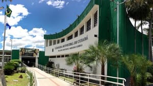 Câmara de Cuiabá aprova projeto que proíbe transição de gênero em menores de 18 anos