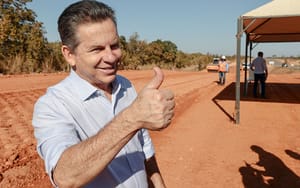 Mauro Mendes fraturou quatro costelas e está internado na UTI da Santa Casa