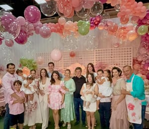 Aniversário das gêmeas Laura e Cecília encanta família Fagundes