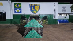 Gefron apreende 101 quilos de cocaína e causa prejuízo de R$ 1,8 milhão às facções
