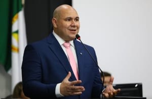 Abilio processa servidor por  vídeo acusando de xenofobia e ofensas a nordestinos