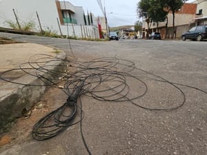 Energisa terá que indenizar morador por demora em ocorrência sobre cabo solto
