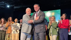 Caciques do PSD tentam convencer Fávaro disputar Câmara Federal