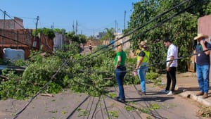 Prefeita decreta situação de emergência após temporal causar estragos em vários bairros