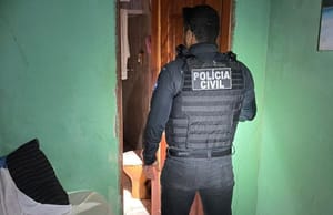 Membros de facção envolvidos com o tráfico de drogas em Cuiabá e VG são alvos da PC