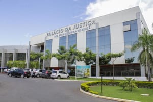 Engavetamento ao reajuste salarial do TJ pode abrir guerra institucional em MT
