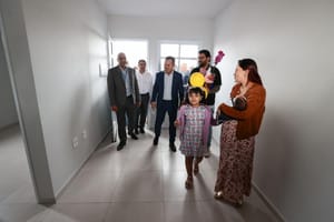 Estado entrega mais 595 casas populares em três residenciais em Cuiabá pelo Ser Família Habitação