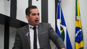 Vereador anuncia nova CPI para investigar contrato bilionário da empresa CS Mobi em Cuiabá