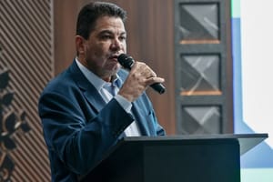 Cidinho Santos descarta ser vice de Otaviano Pivetta e defende presença feminina na chapa
