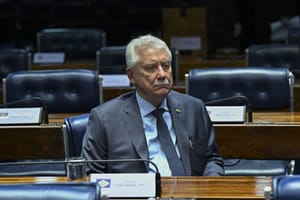 Ex-prefeito diz que senador traiu confiança do eleitor ao votar contra convocação de irmão de Lula; vídeo