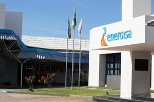 Justiça suspende cobrança de conta de luz de R$ 2,4 mil e aplica multa de R$ 3 mil à Energisa