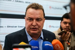 Max Russi defende independência da Assembleia diante de críticas do Sinjusmat