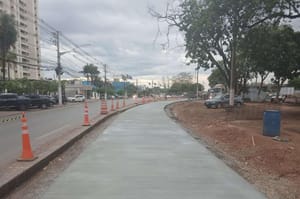 Estado inicia ligação entre pista de concreto e asfalto na Avenida do CPA para implantação do BRT