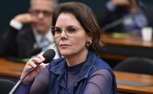 Deputada federal defende militarização de escolas em MT após novo caso de violência