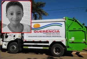 Criança morre atropelada por caminhão de lixo enquanto andava de bicicleta