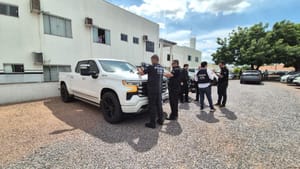 Homem é alvo da PC por crime de extorsão envolvendo picape de luxo avaliada em R$ 400 mil