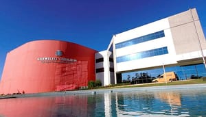 TJMT nega recurso de bancos e mantém decreto da AL que suspendeu consignados