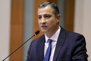 Faissal Calil afirma que família Bolsonaro é alvo de perseguição e critica atuação do STF