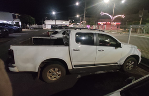 PM apreende veículos usados  em furto de agrotóxicos e prende homem por receptação