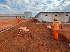 MT emprega 100% de mão de obra de reeducandos na construção de presídios