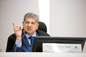 TCE orienta gestores sobre aplicações de Regime Previdenciário no Banco Master