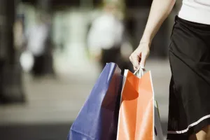 Compras para concorrer a prêmios do Natal Premiado vão até 13 de janeiro