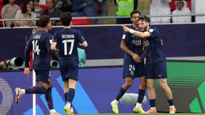 Flamengo perde quatro pênaltis, vê sonho escapar, e PSG é campeão mundial