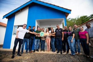 Deputado Max Russi participa da entrega de casas populares em São Pedro da Cipa