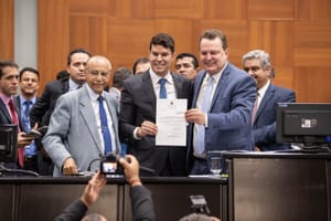 “Facilidade do nome”, diz Max  sobre rapidez na escolha de Alisson Alencar para o TCE