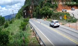 Trânsito na MT-251 é liberado em duas pistas após vistoria e limpeza da área do Portão do Inferno