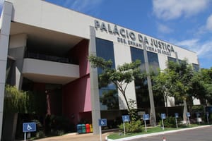 Paciente que sofreu AVC assegura na Justiça terapia em clínica não credenciada