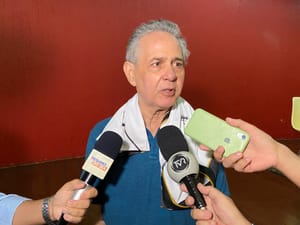 Ex-senador deve disputar Câmara Federal pelo PV
