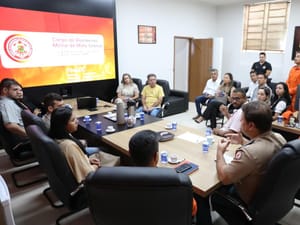 Corpo de Bombeiros apresenta sistema Fireloc para  representantes de hospitais e shoppings