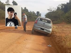 Jovem de 19 anos morre após carro capotar em estrada rural