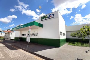 Criança de 1 ano morre em UPA de Cuiabá após se engasgar com pedaço de maçã