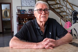 A borracha gasta do lápis