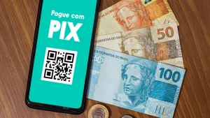 Cliente é condenada a quatro anos de prisão por enviar comprovante falso de Pix à papelaria