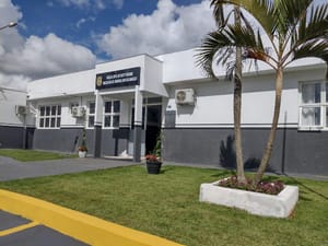 Valentão é preso após agredir companheira e amigo durante festa em Chapada dos Guimarães