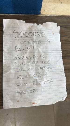 PM resgata mulher mantida em cárcere privado, após pedir ajuda por bilhete