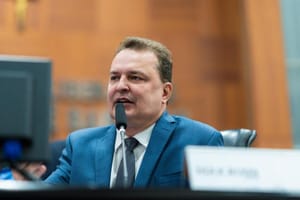 Lei de autoria de Max Russi reforça combate à violência sexual infantil