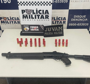 PM apreende armas de fogo, munições e prende quatro homens durante abordagens