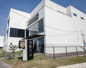 Homem que ameaçava matar ex-esposa, ex-sogra, avó, e incendiar casa é preso pela PC