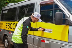 Várzea Grande realiza vistoria anual em táxis e em vans escolares até esta terça-feira