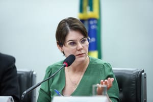 Deputada chama veto de Lula de “ditadura” e acusa esquerda de trair acordo
