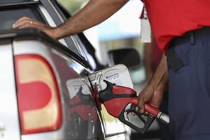 Preço da gasolina deve cair em Mato Grosso a partir de hoje após anúncio da Petrobras
